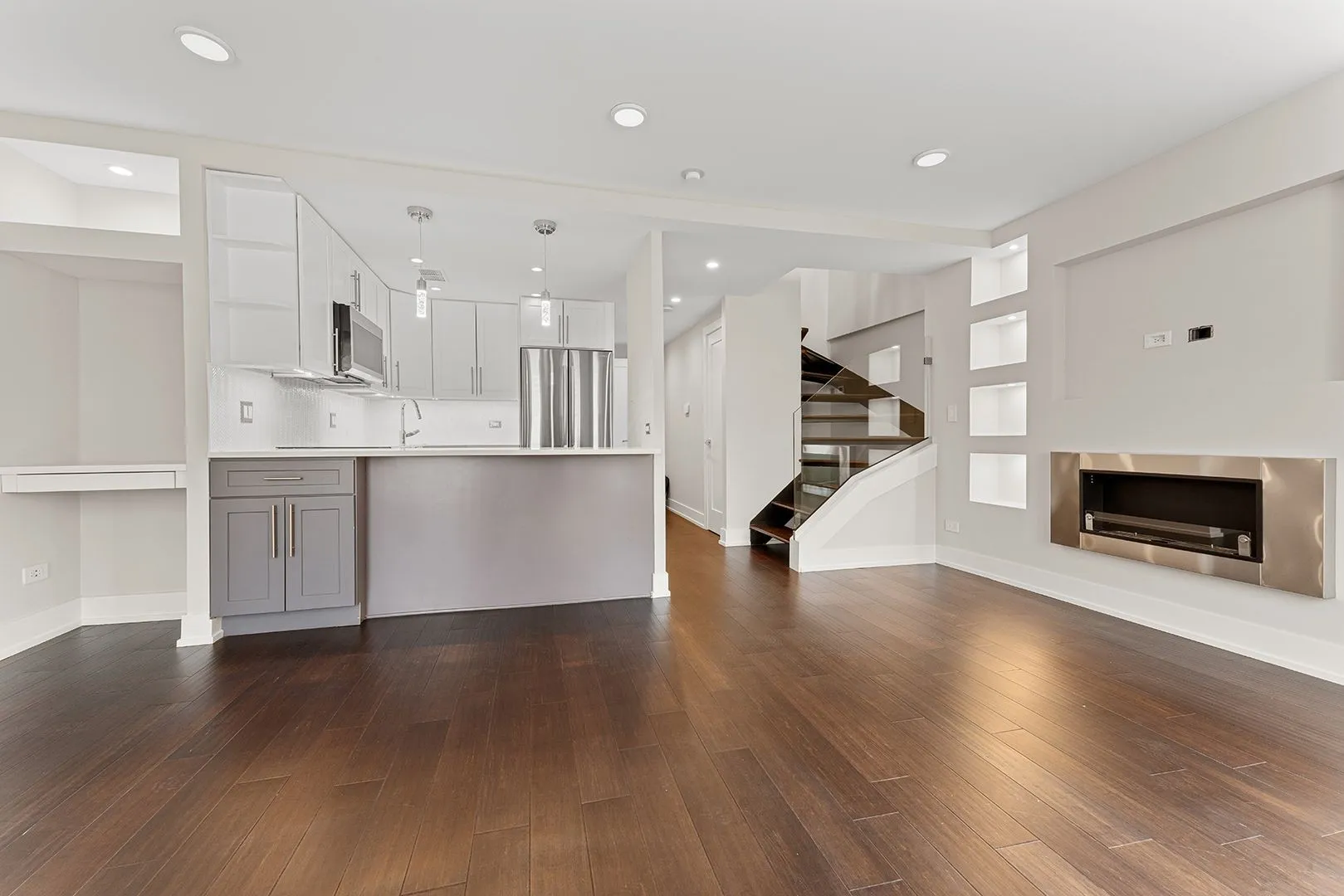 6166 N Sheridan Rd, , 60660, USA 60660-unit#14J-Chicago-IL