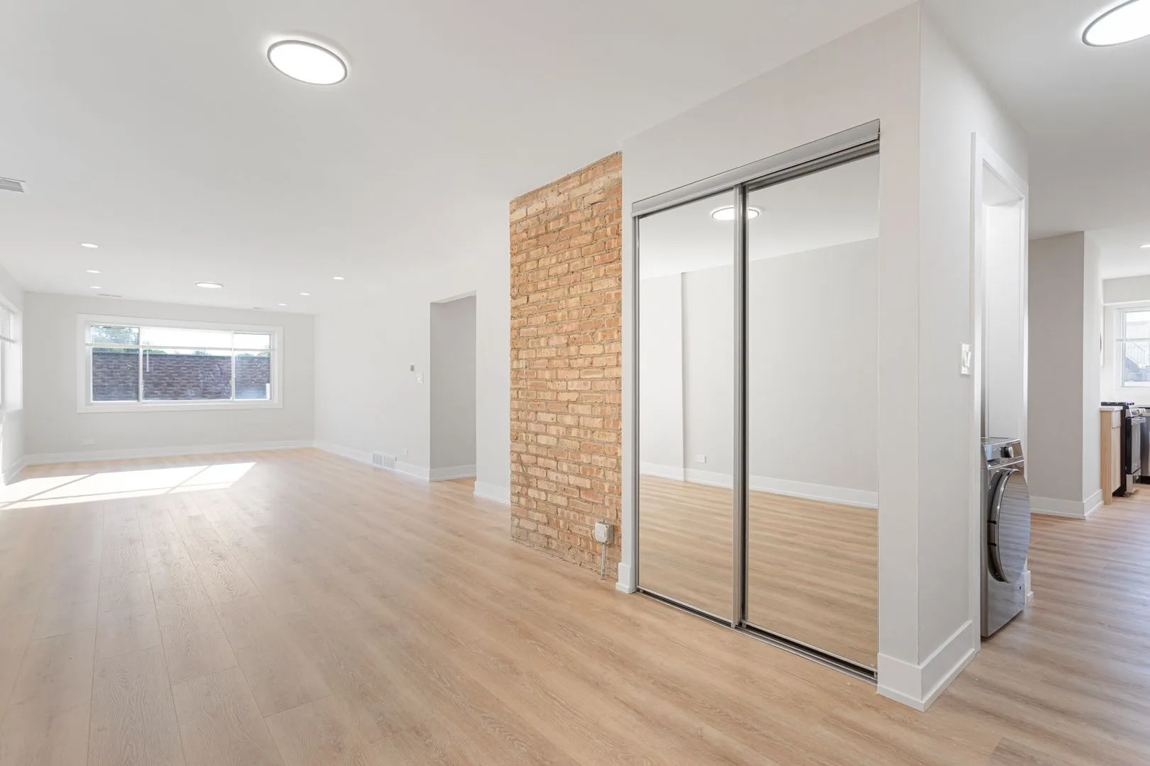 2333 W Lunt Ave, ,  60645, USA 60645-unit#403-Chicago-IL