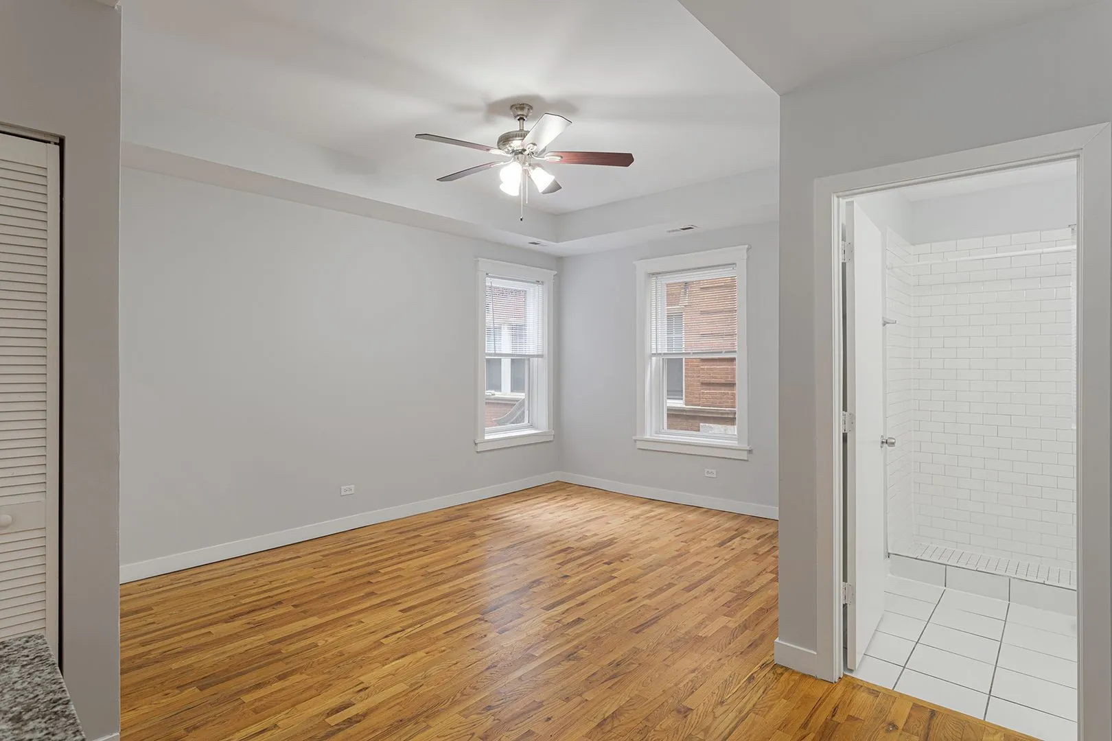 7456 N Greenview Ave, ,  60626, USA 60626-unit#2E-Chicago-IL