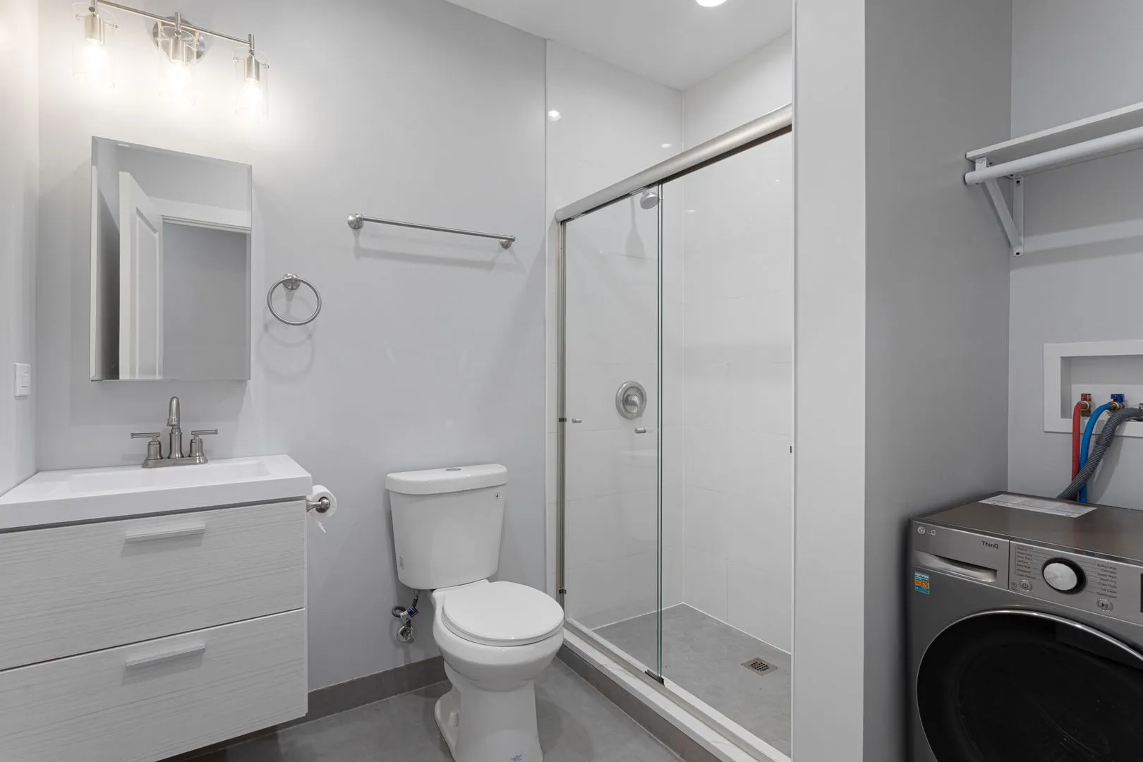 7381 N Damen Ave, ,  60645, USA 60645-unit#3E-Chicago-IL