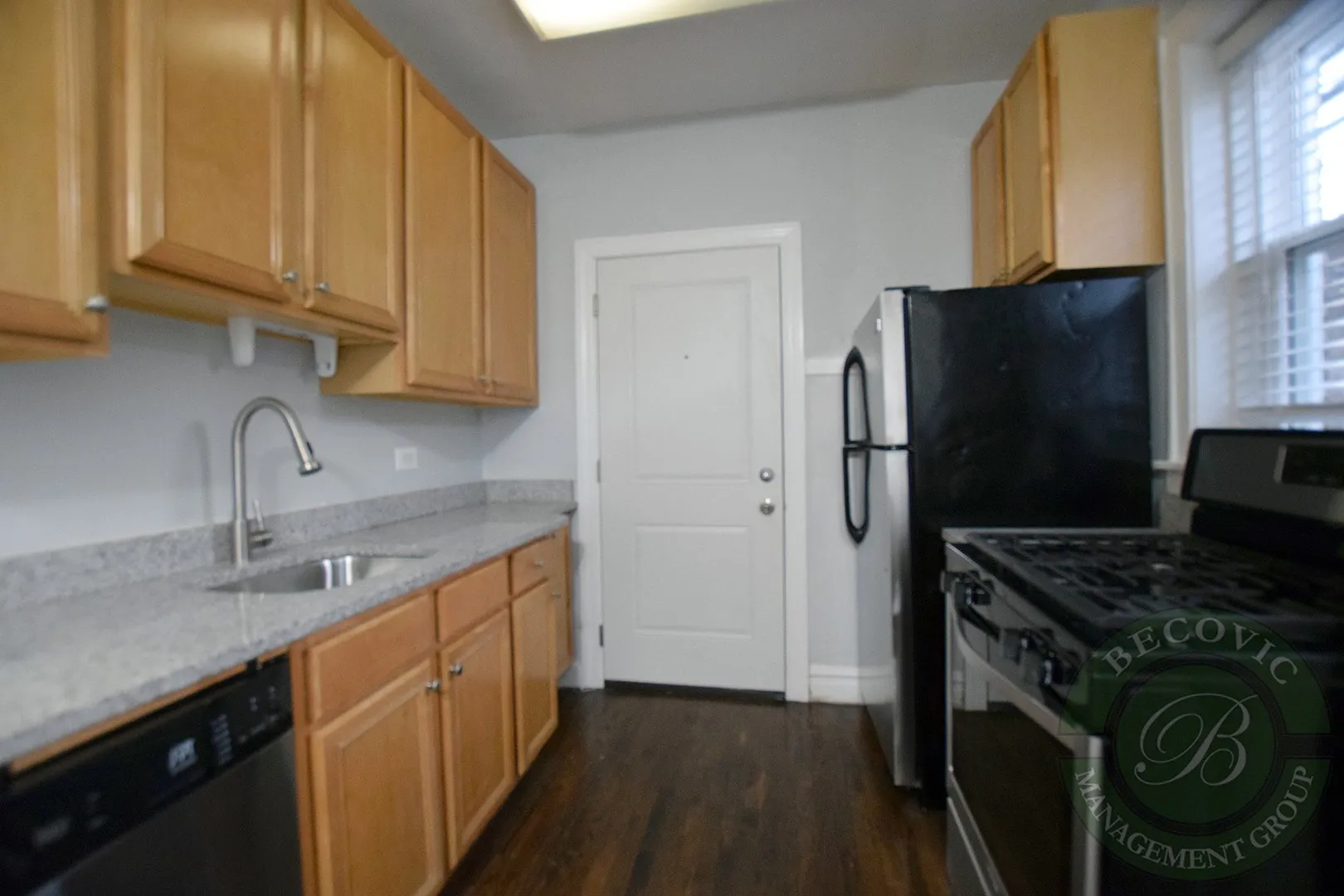 6114 1/2 N Winthrop Ave, ,  60660, USA 60660-unit#1S-Chicago-IL