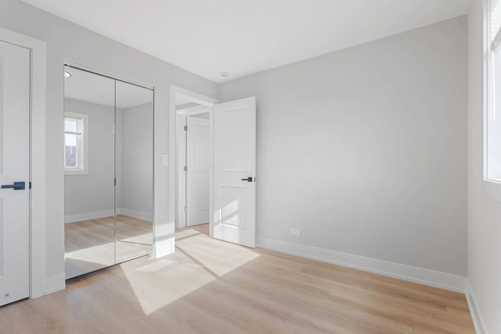 2333 W Lunt Ave, ,  60645, USA 60645-unit#403-Chicago-IL