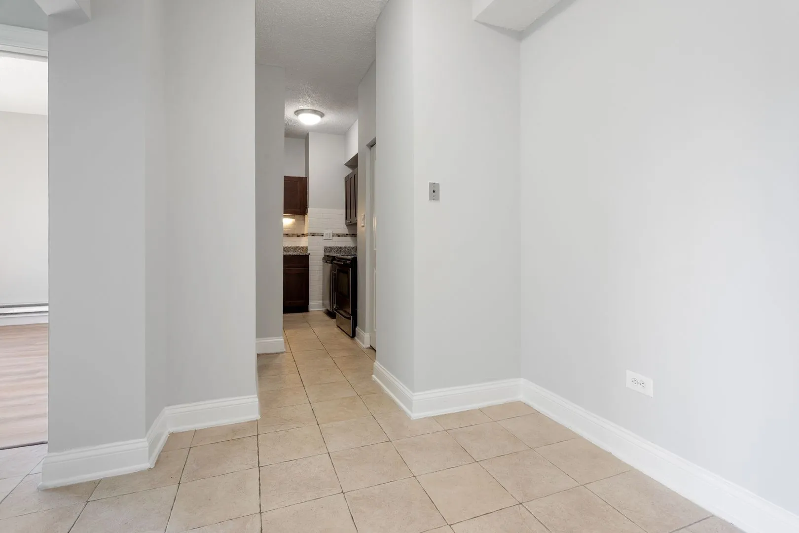 4520 N Clarendon Ave, , 60640, USA 60640-unit#303-Chicago-IL