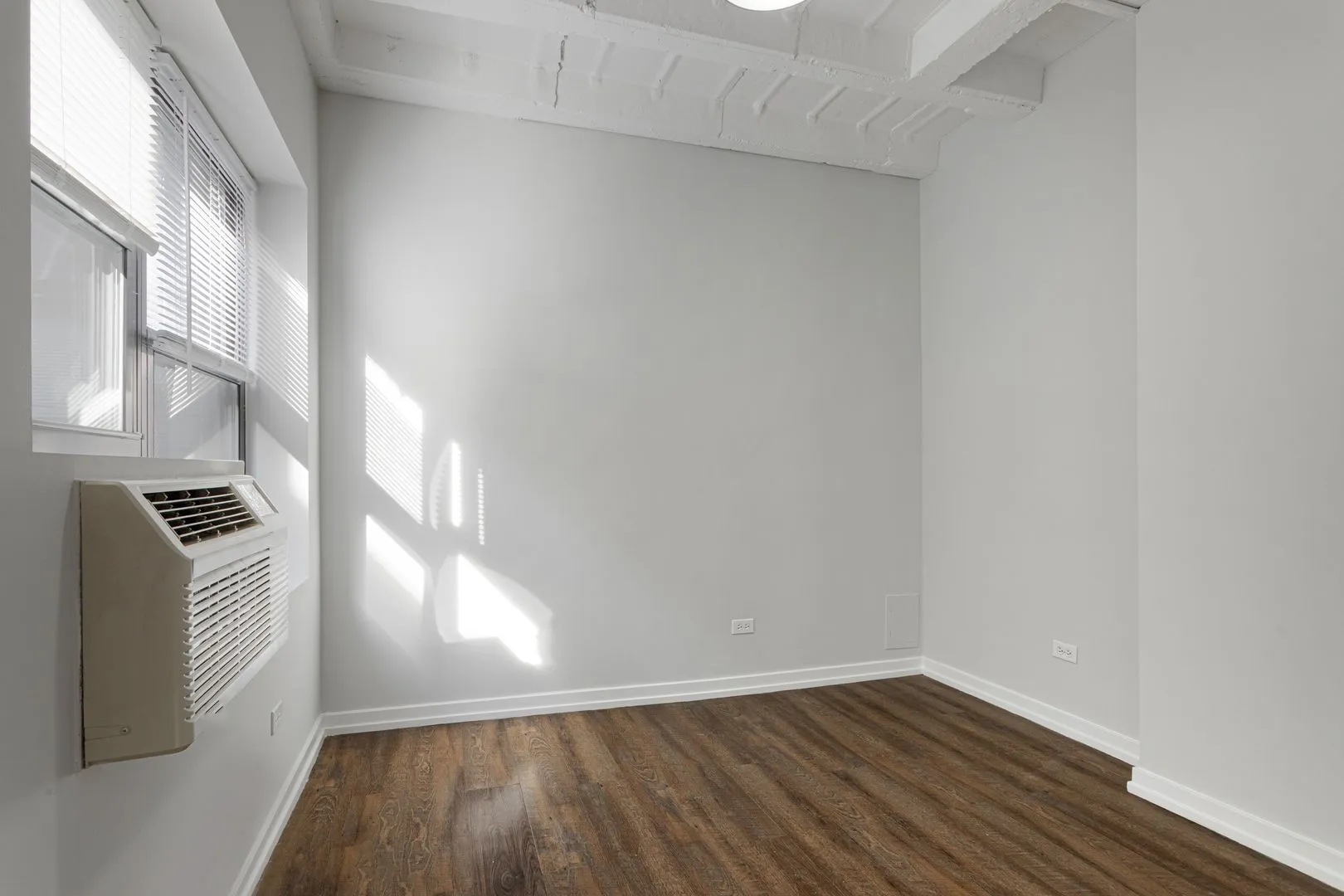 5718 N Winthrop Ave, ,  60660, USA 60660-unit#308-Chicago-IL