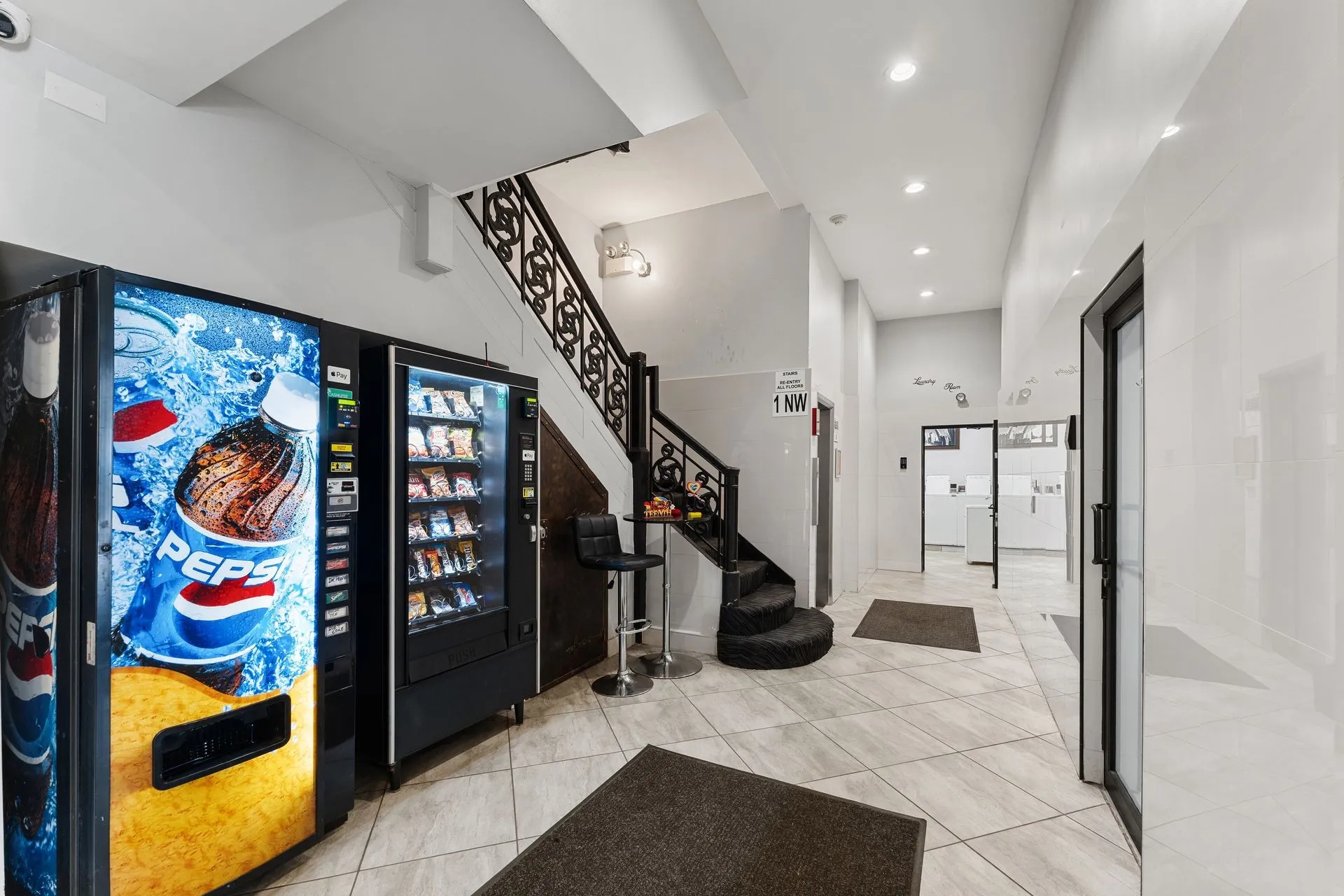 4520 N Clarendon Ave, ,  60640, USA 60640-unit#408-Chicago-IL