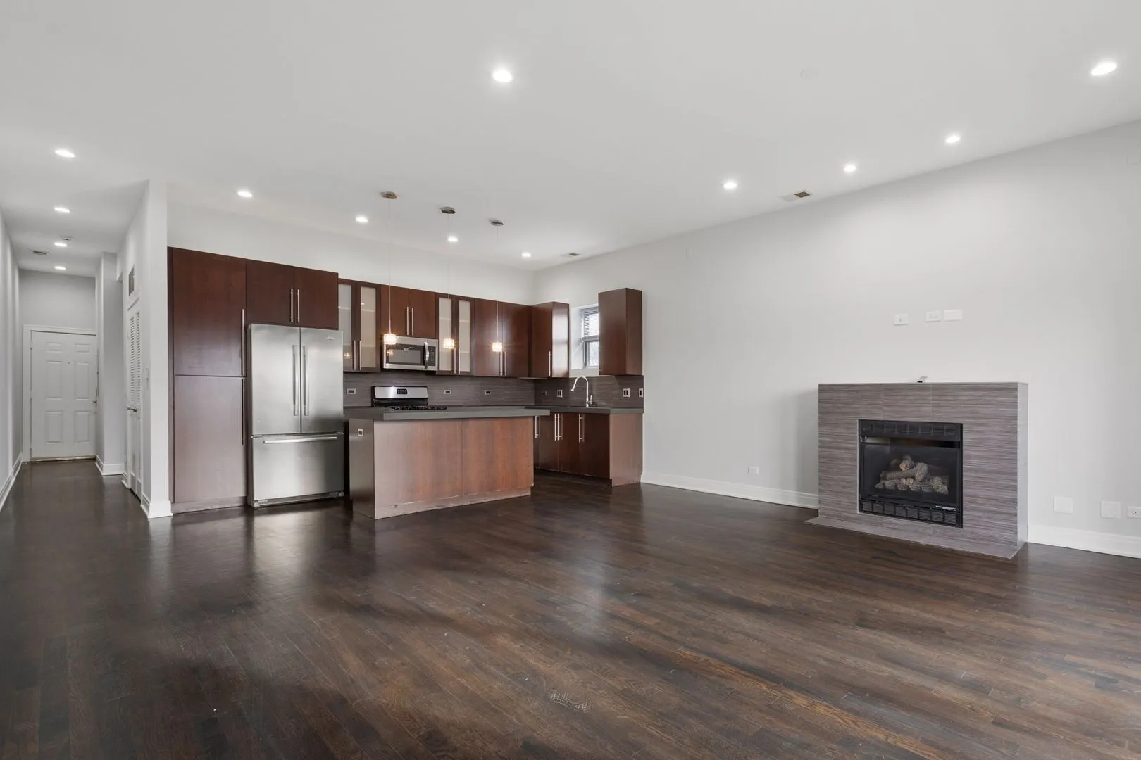 1412 W Morse Ave, , 60626, USA 60626-unit#3B-Chicago-IL