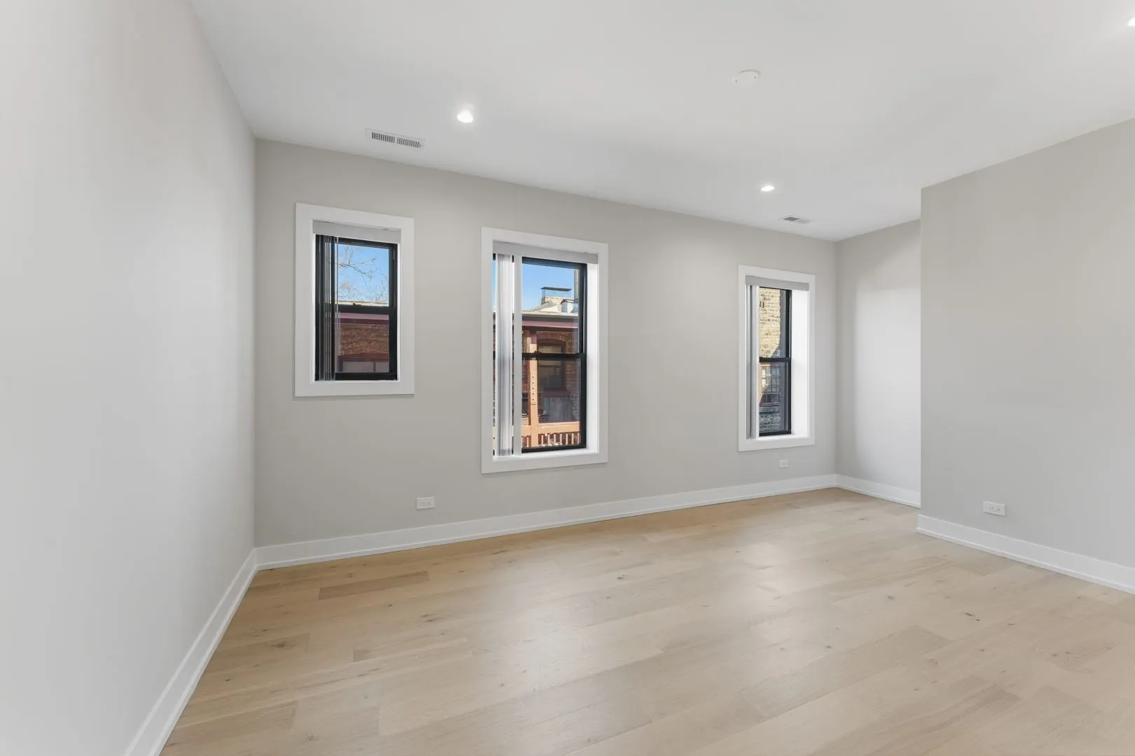 7518 N Eastlake Terrace, ,  60626, USA 60626-unit#2-Chicago-IL