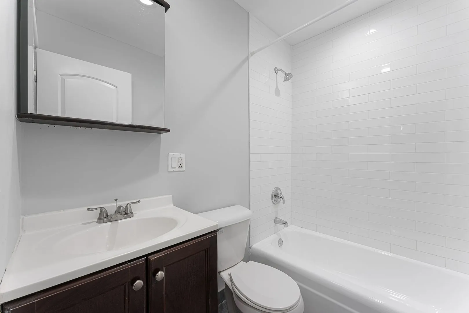 6001 N Kenmore Ave, ,  60660, USA 60660-unit#307-Chicago-IL