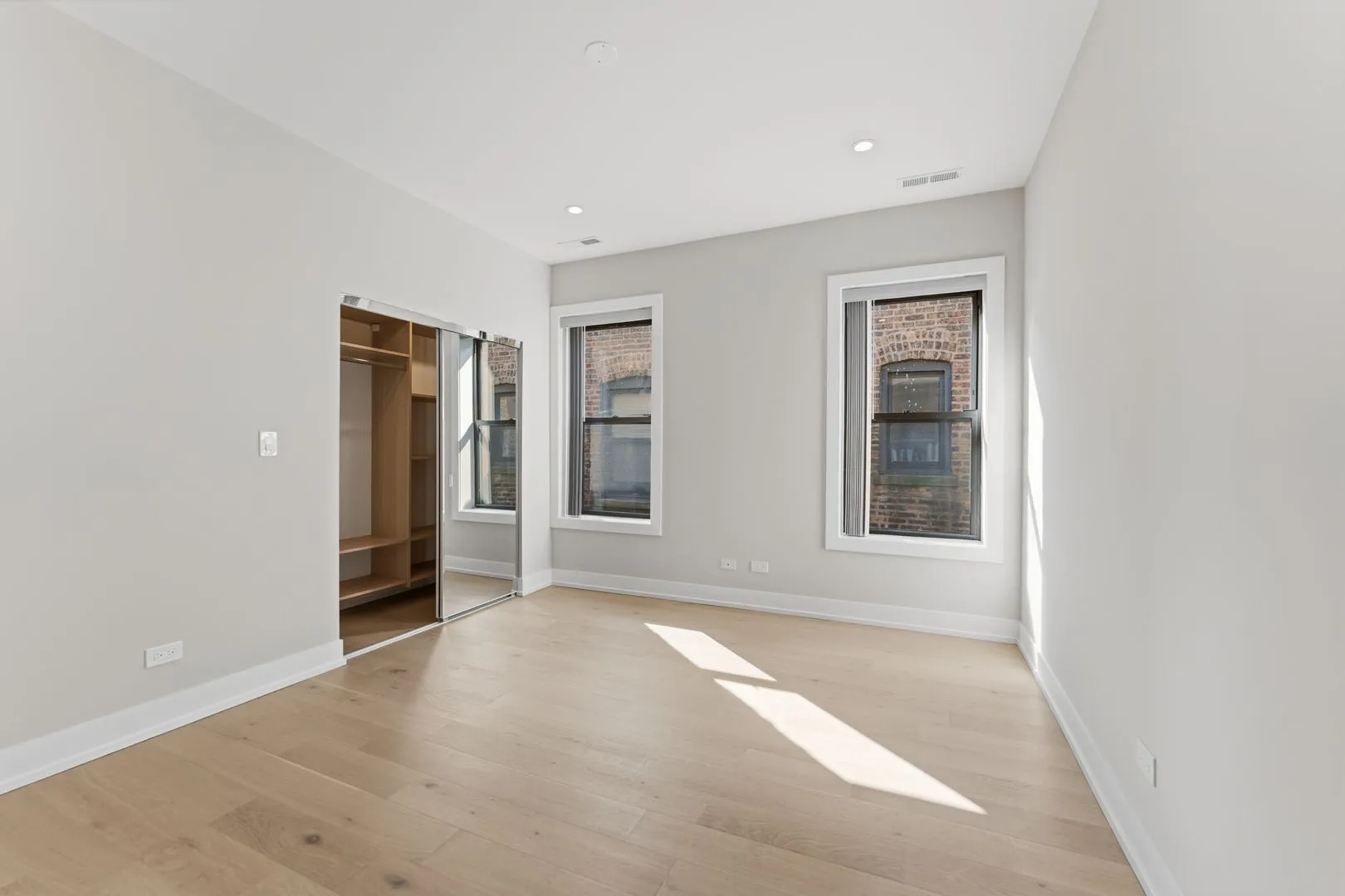 7516 N Eastlake Terrace, ,  60626, USA 60626-unit#2-Chicago-IL