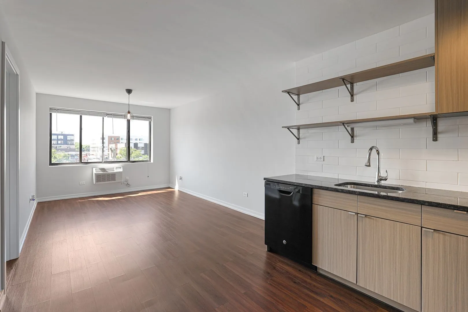 6134 N Kenmore Ave, , 60660, USA 60660-unit#508-Chicago-IL