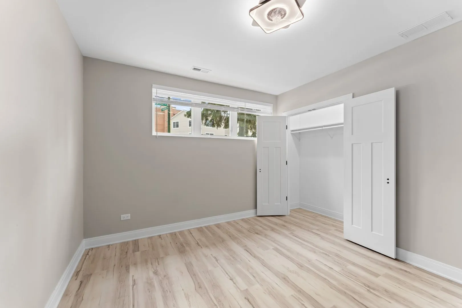 7428 N Rogers Ave, ,  60626, USA 60626-unit#1E-Chicago-IL