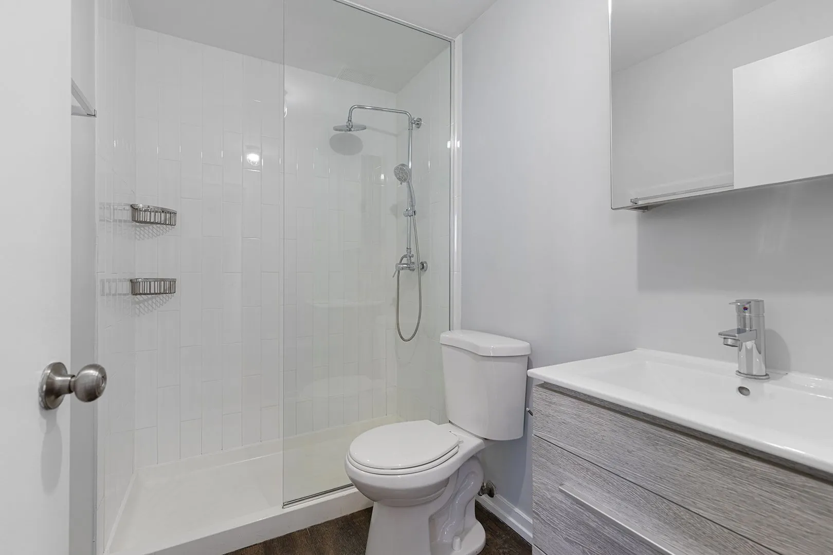 5718 N Winthrop Ave, ,  60660, USA 60660-unit#209-Chicago-IL