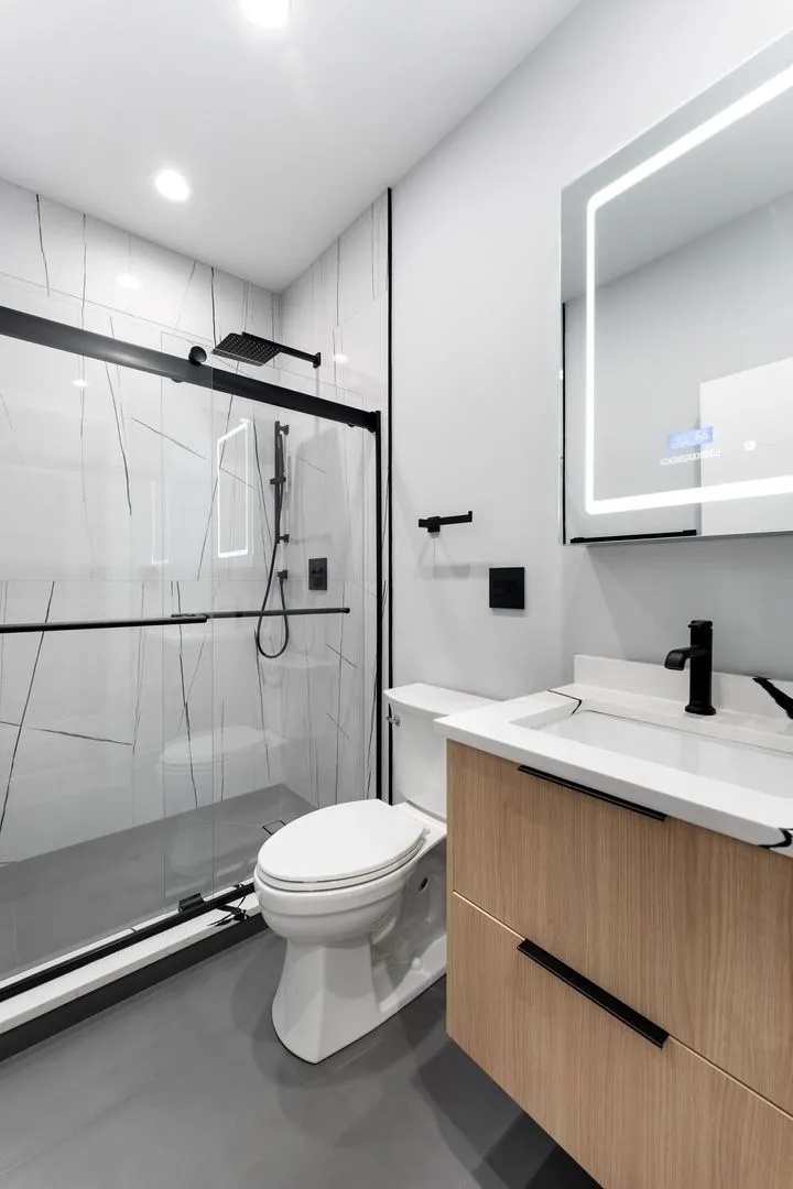 7726 N Eastlake Terrace, , 60626, USA 60626-unit#2-Chicago-IL