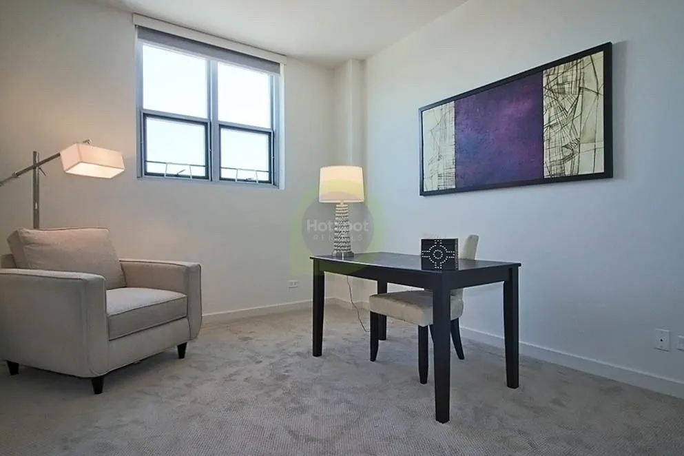 910 W Huron St, ,  60642, USA 60642-unit#3/2-Chicago-IL