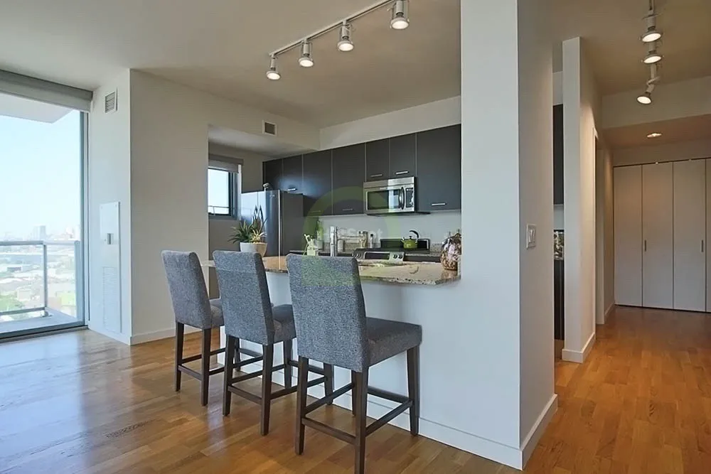 910 W Huron St, ,  60642, USA 60642-unit#3/2-Chicago-IL