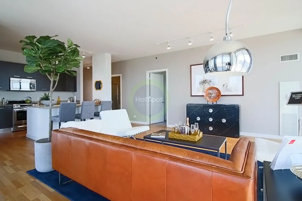 910 W Huron St, ,  60642, USA 60642-unit#3/2-Chicago-IL