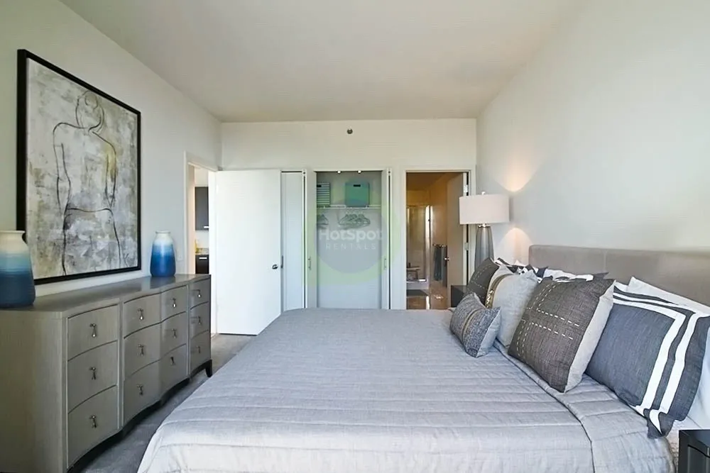 910 W Huron St, ,  60642, USA 60642-unit#3/2-Chicago-IL