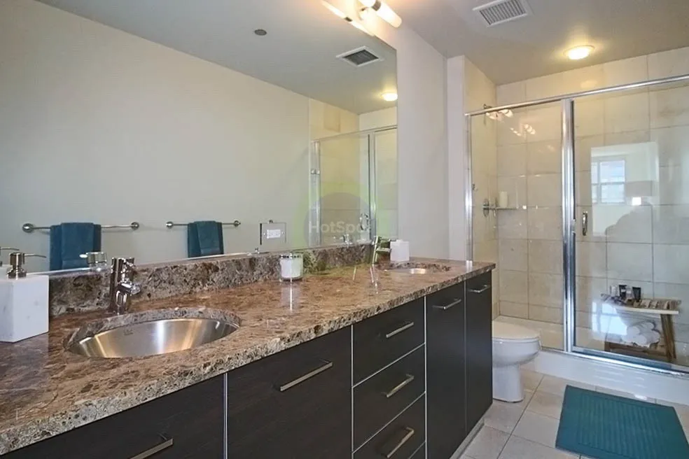 910 W Huron St, ,  60642, USA 60642-unit#3/2-Chicago-IL