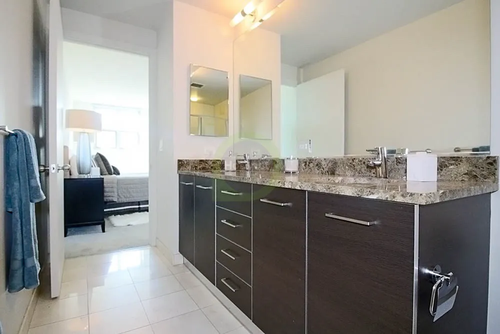 910 W Huron St, ,  60642, USA 60642-unit#3/2-Chicago-IL