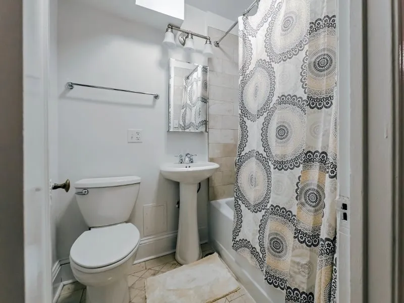 215 E Chestnut St, , 60611, USA 60611-unit#2/2-Chicago-IL