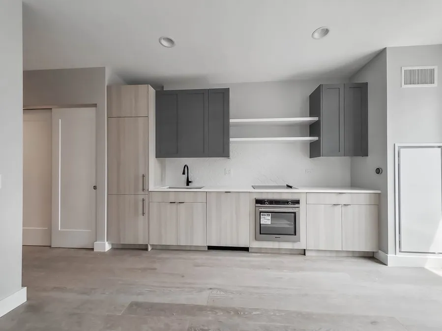 1201 N Clark St, ,  60610, USA 60610-unit#STUDIO-Chicago-IL