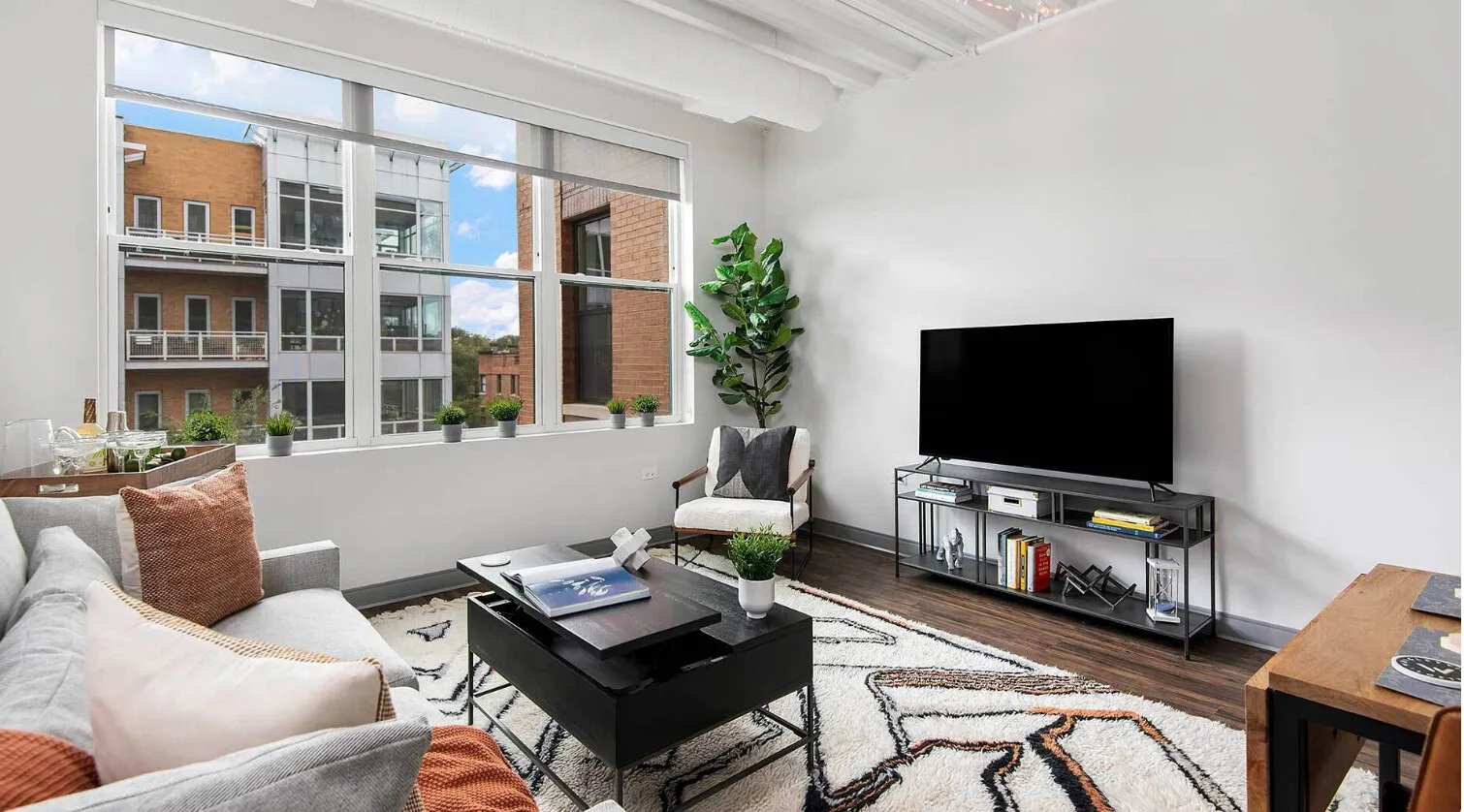 949 W Dakin St, , 60613, USA 60613-unit#2/2-Chicago-IL