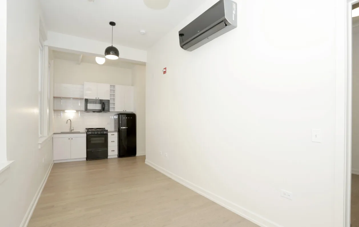 108 W  Ave, ,  60654, USA 60654-unit#2/2-Chicago-IL