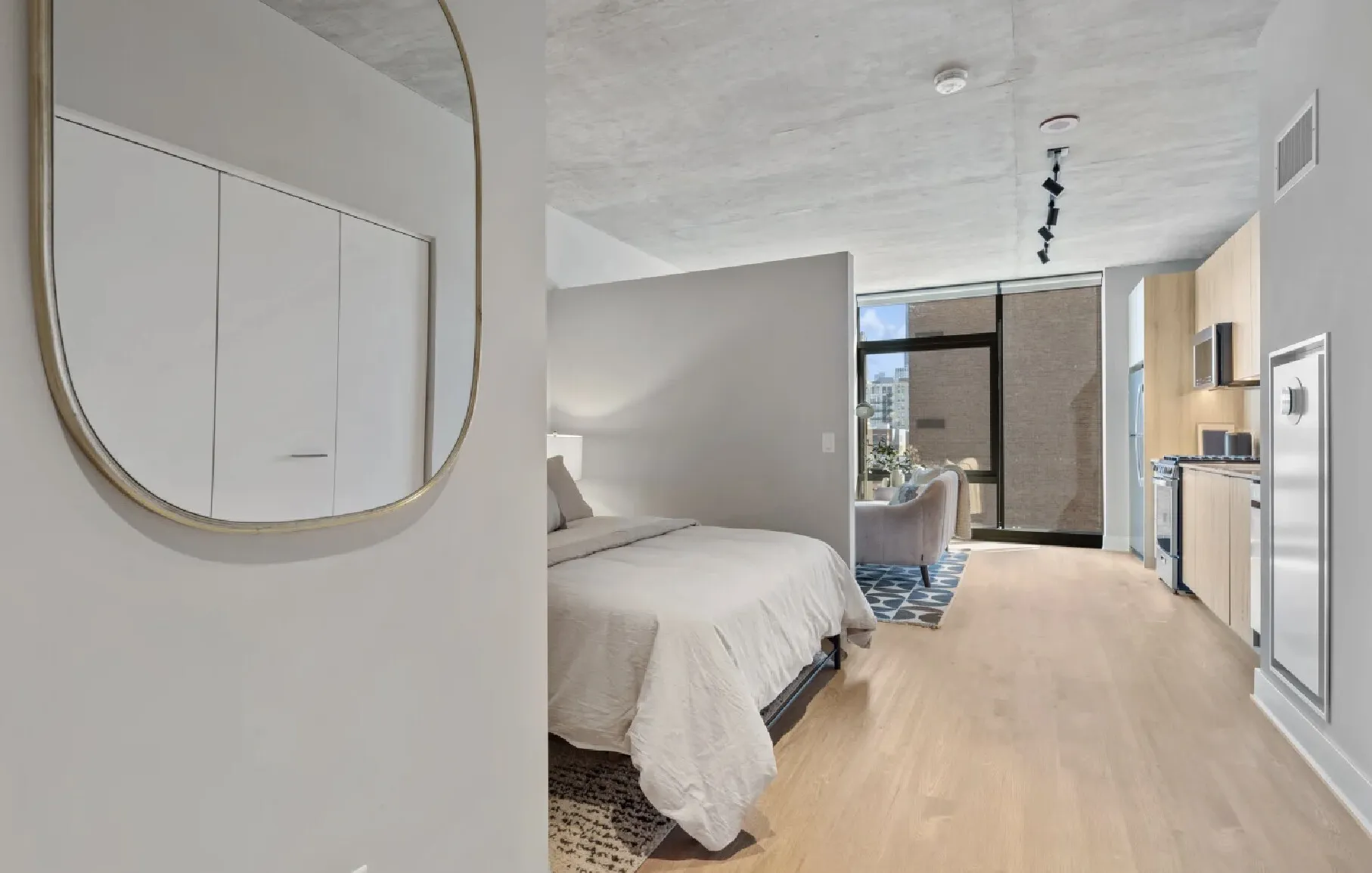 1044 W Van Buren St, , 60607, USA 60607-unit#CONVERTIBLE-Chicago-IL