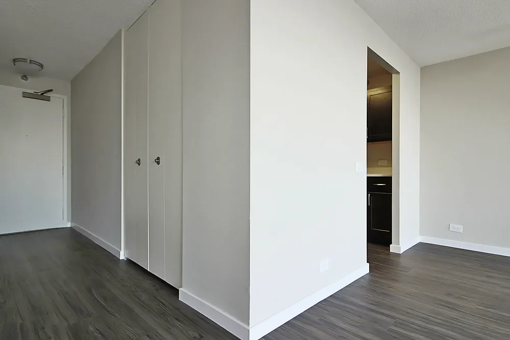 Presidential Towers, 555 W Madison St, ,  60661, USA 60661-unit#STUDIO 07-Chicago-IL