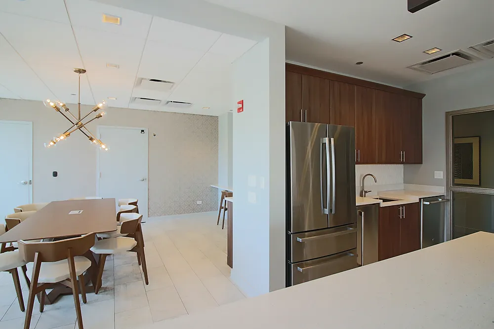 150 W Roosevelt Rd, ,  60605, USA 60605-unit#1/1 + DEN-Chicago-IL