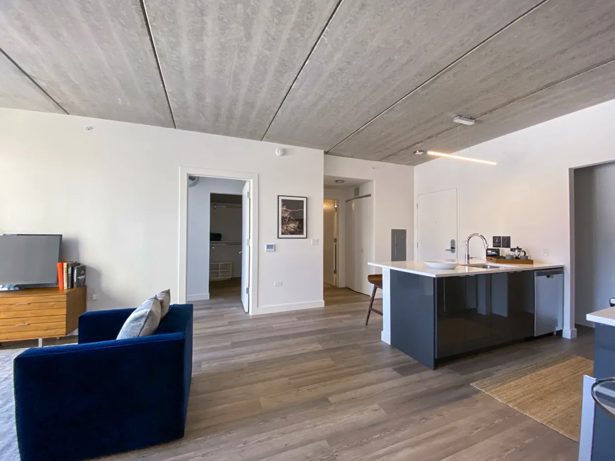 734 W Sheridan Rd, ,  60613, USA 60613-unit#2/2-Chicago-IL