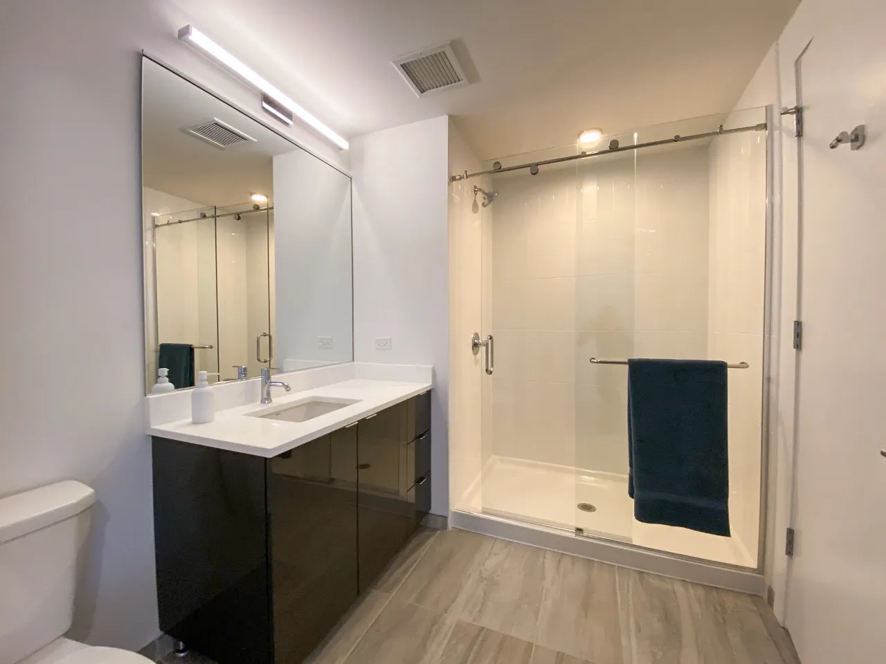 734 W Sheridan Rd, ,  60613, USA 60613-unit#2/2-Chicago-IL