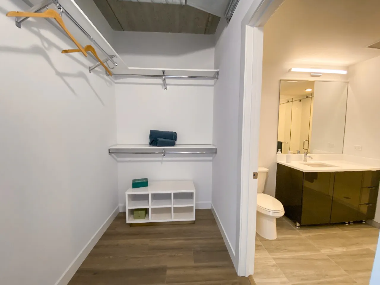 734 W Sheridan Rd, ,  60613, USA 60613-unit#2/2-Chicago-IL