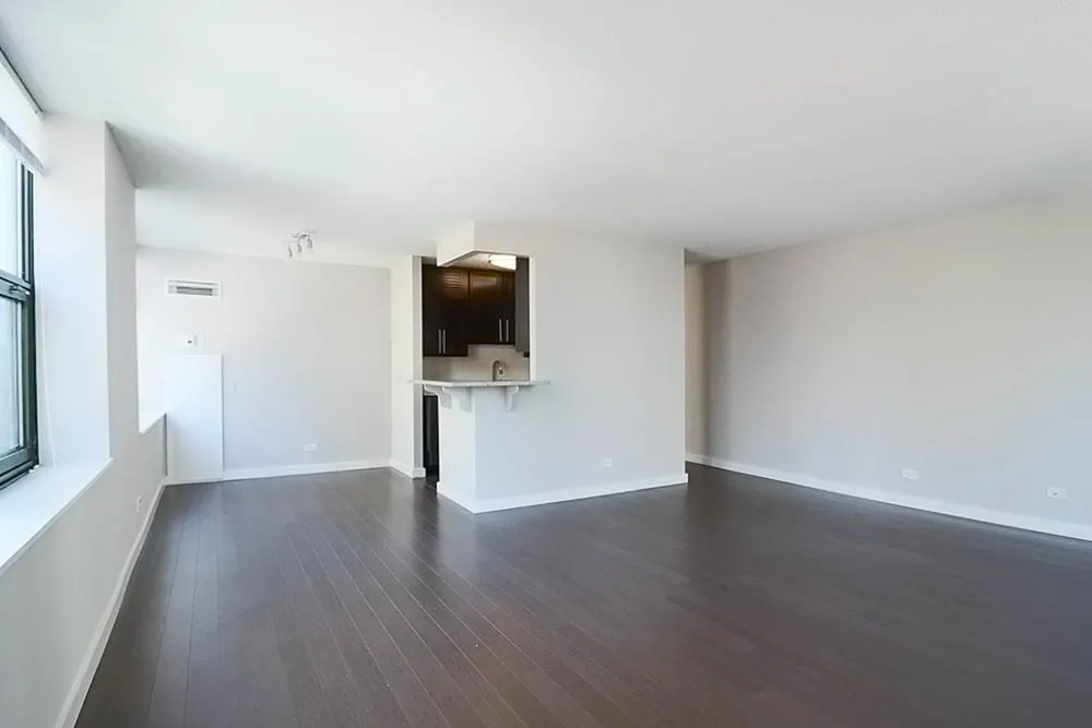 77 W Huron St, , 60654, USA 60654-unit#3/2.5-Chicago-IL