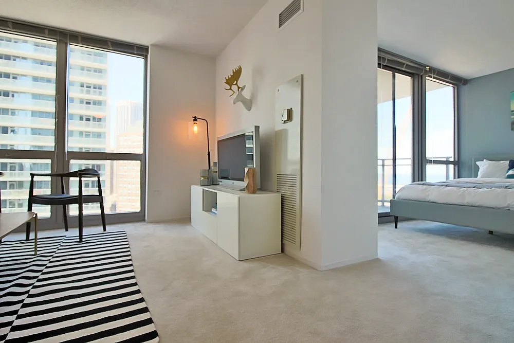400 East South Water Street, ,  60601, USA 60601-unit#CONVERTIBLE-Chicago-IL