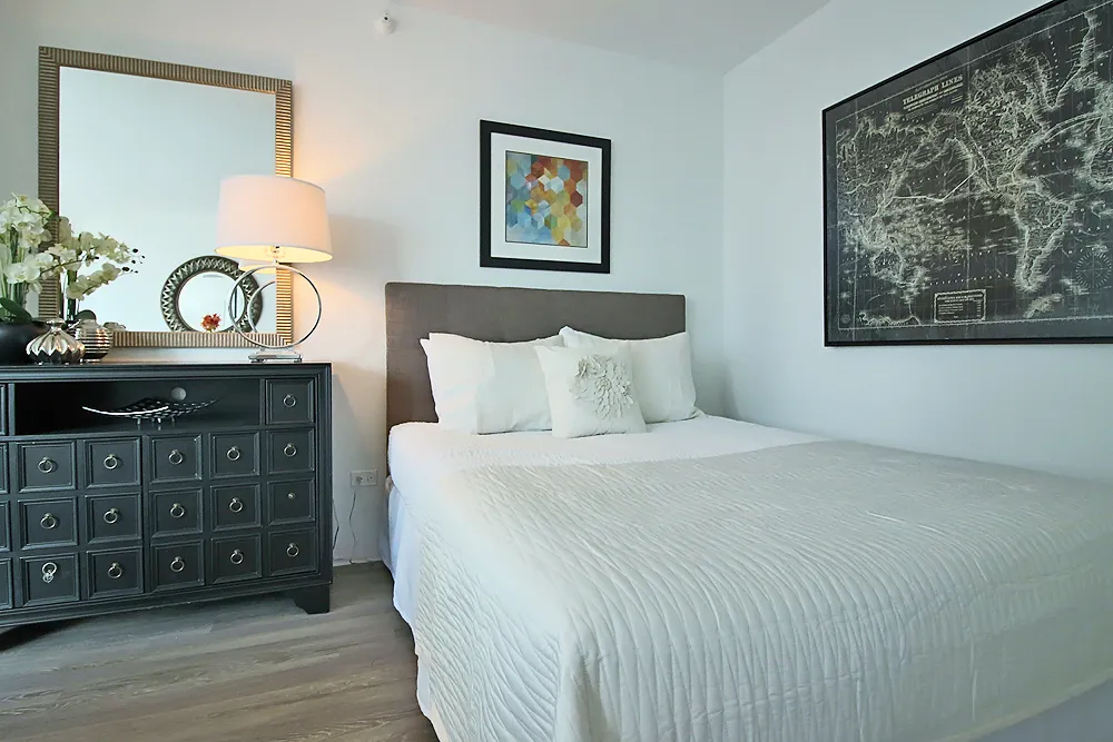 637 N Wells St, ,  60654, USA 60654-unit#CONVERTIBLE-Chicago-IL