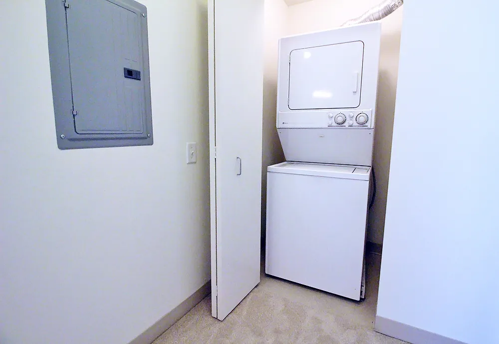 Left Bank, 300 N Canal St, , 60606, USA 60606-unit#STUDIO-Chicago-IL