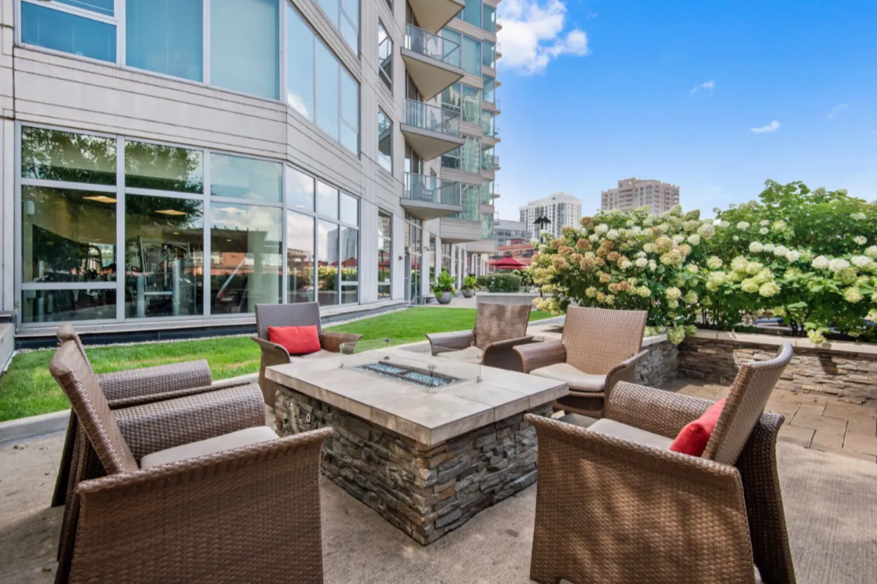 Left Bank, 300 N Canal St, ,  60606, USA 60606-unit#CONVERTIBLE-Chicago-IL