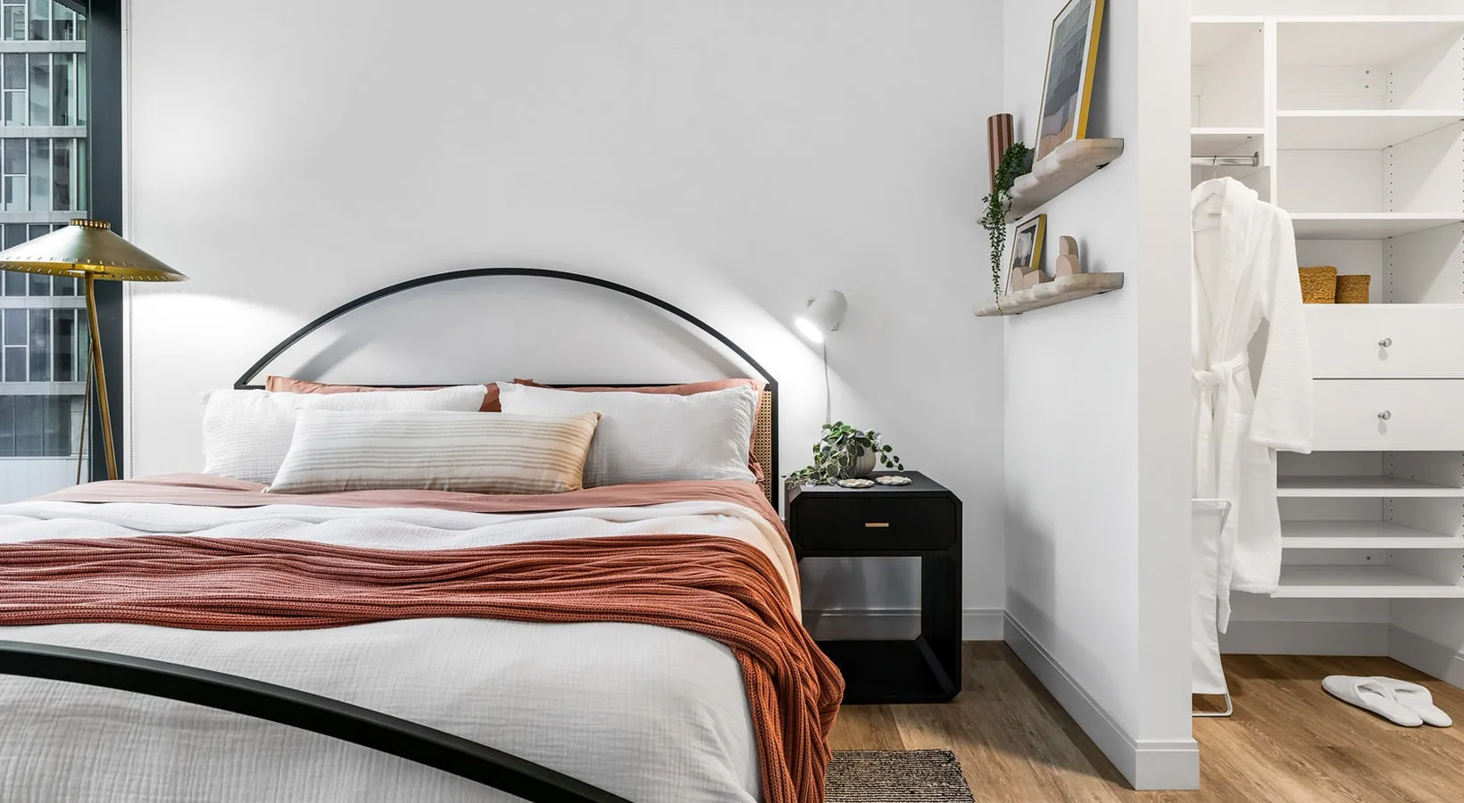 218 E Grand Ave, ,  60611, USA 60611-unit#2/2-Chicago-IL