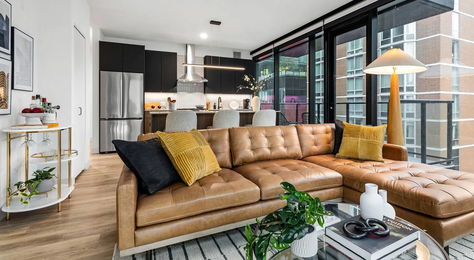 218 E Grand Ave, ,  60611, USA 60611-unit#2/2-Chicago-IL