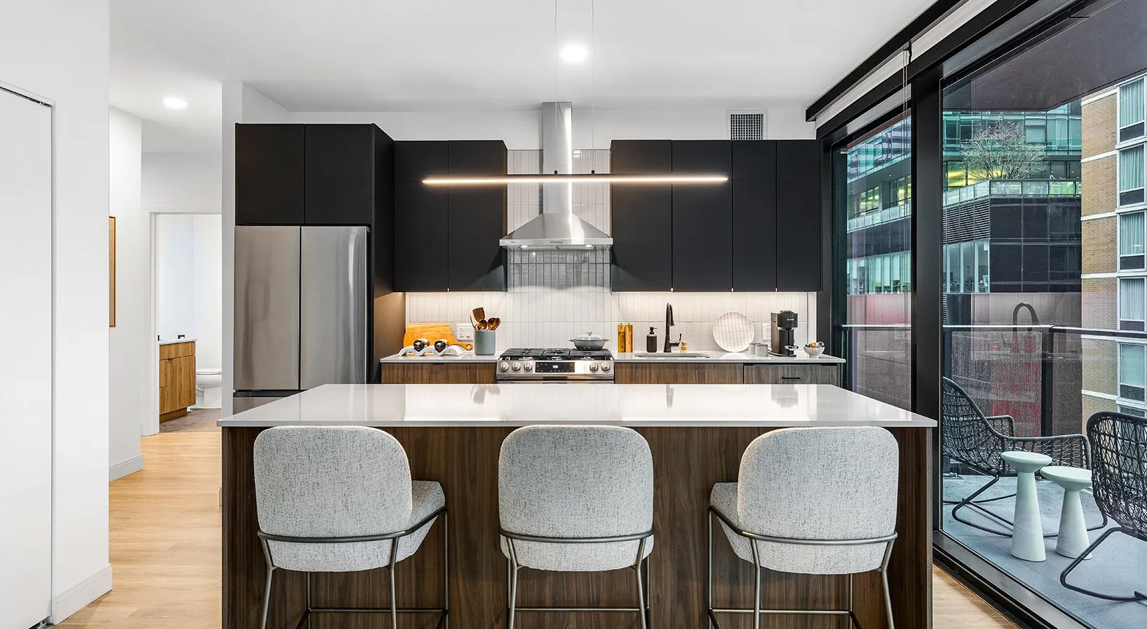 218 E Grand Ave, ,  60611, USA 60611-unit#2/2-Chicago-IL