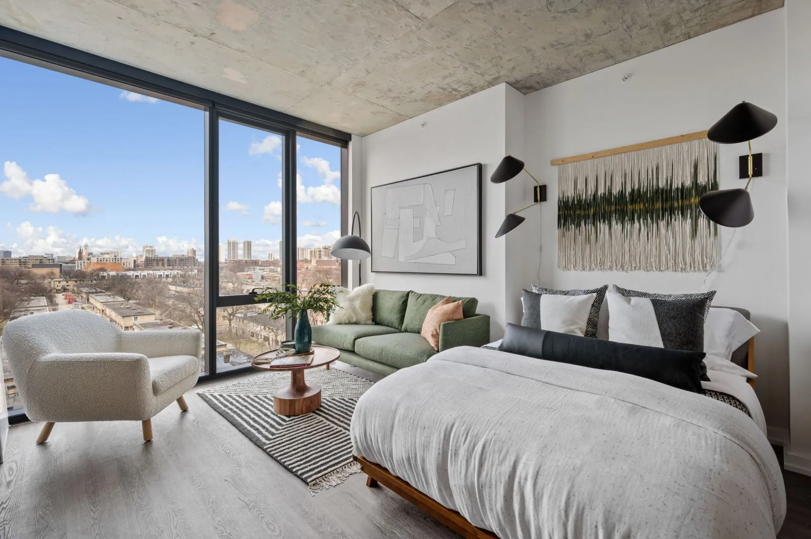 808 N Cleveland Ave, ,  60610, USA 60610-unit#STUDIO-Chicago-IL