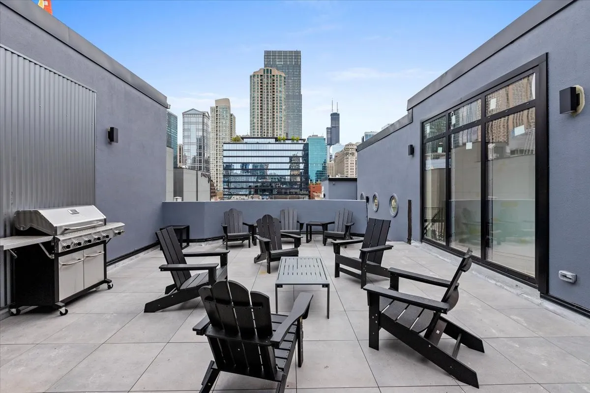153 W Ohio St, ,  60654, USA 60654-unit#2/2-Chicago-IL