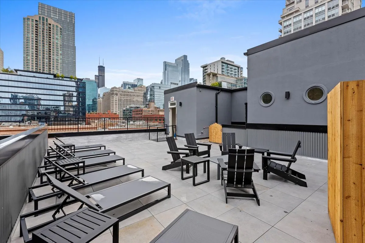 153 W Ohio St, ,  60654, USA 60654-unit#2/2-Chicago-IL