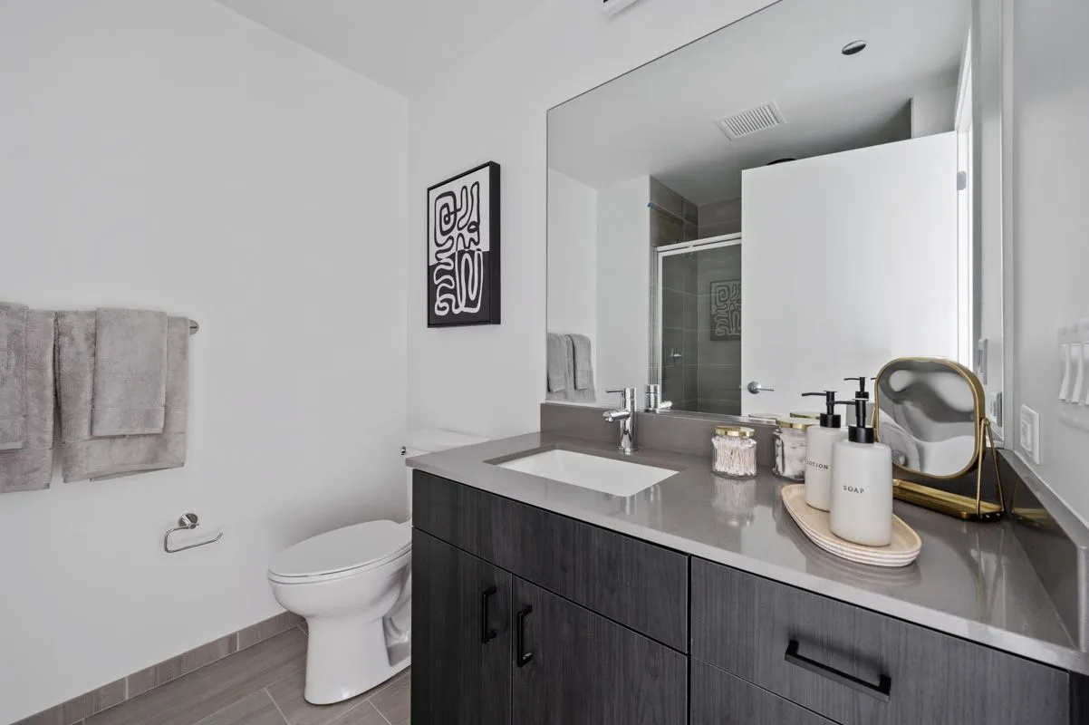808 N Cleveland Ave, ,  60610, USA 60610-unit#2/2-Chicago-IL