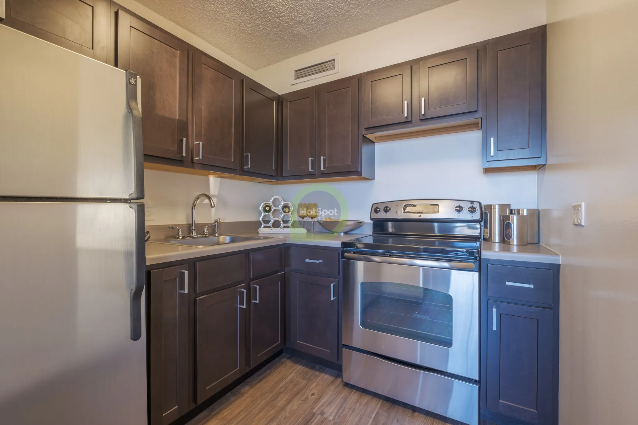 Presidential Towers, 555 W Madison St, ,  60661, USA 60661-unit#STUDIO 06-Chicago-IL