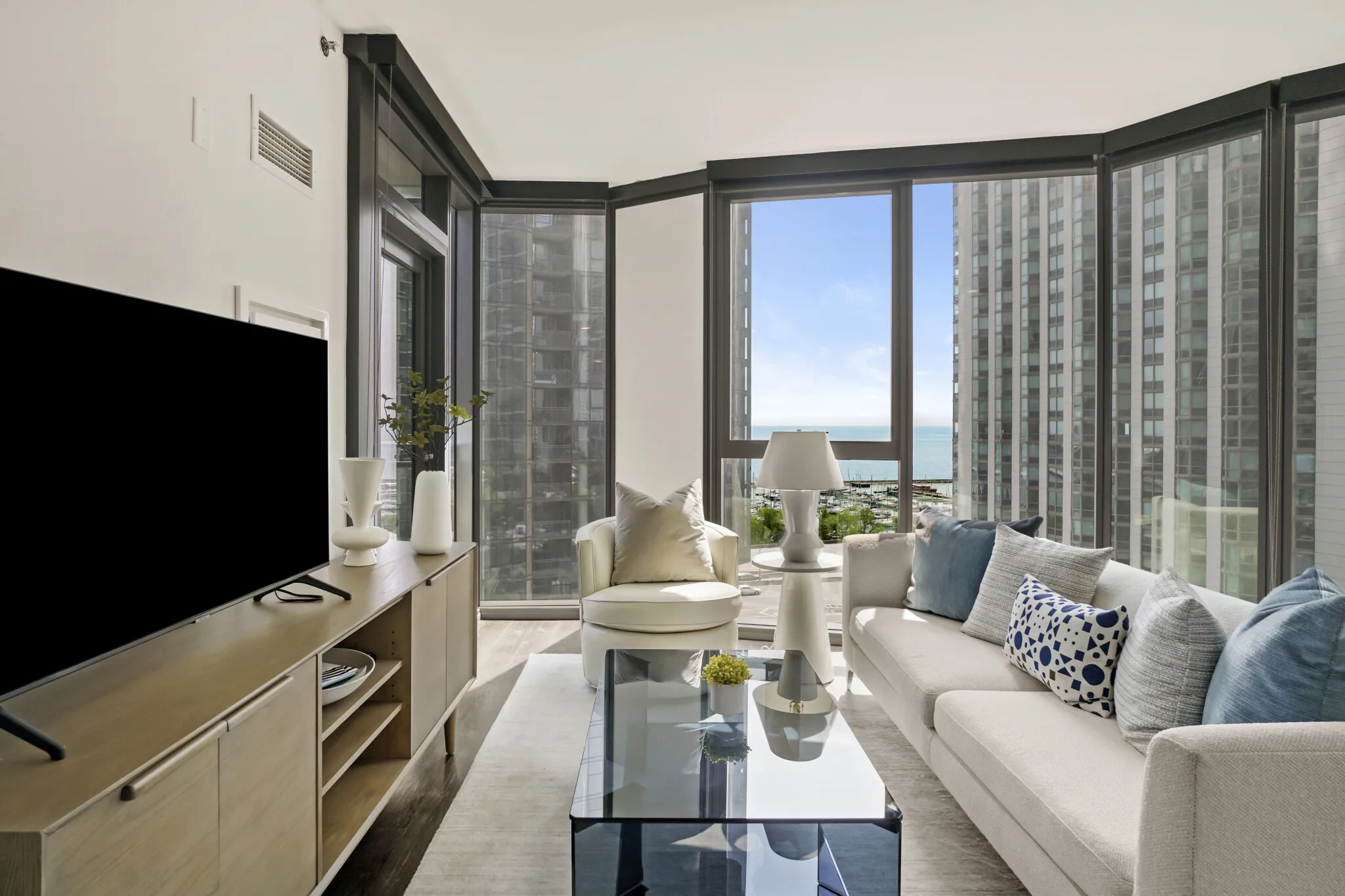 455 E Waterside Dr, , 60601, USA 60601-unit#1/1-Chicago-IL