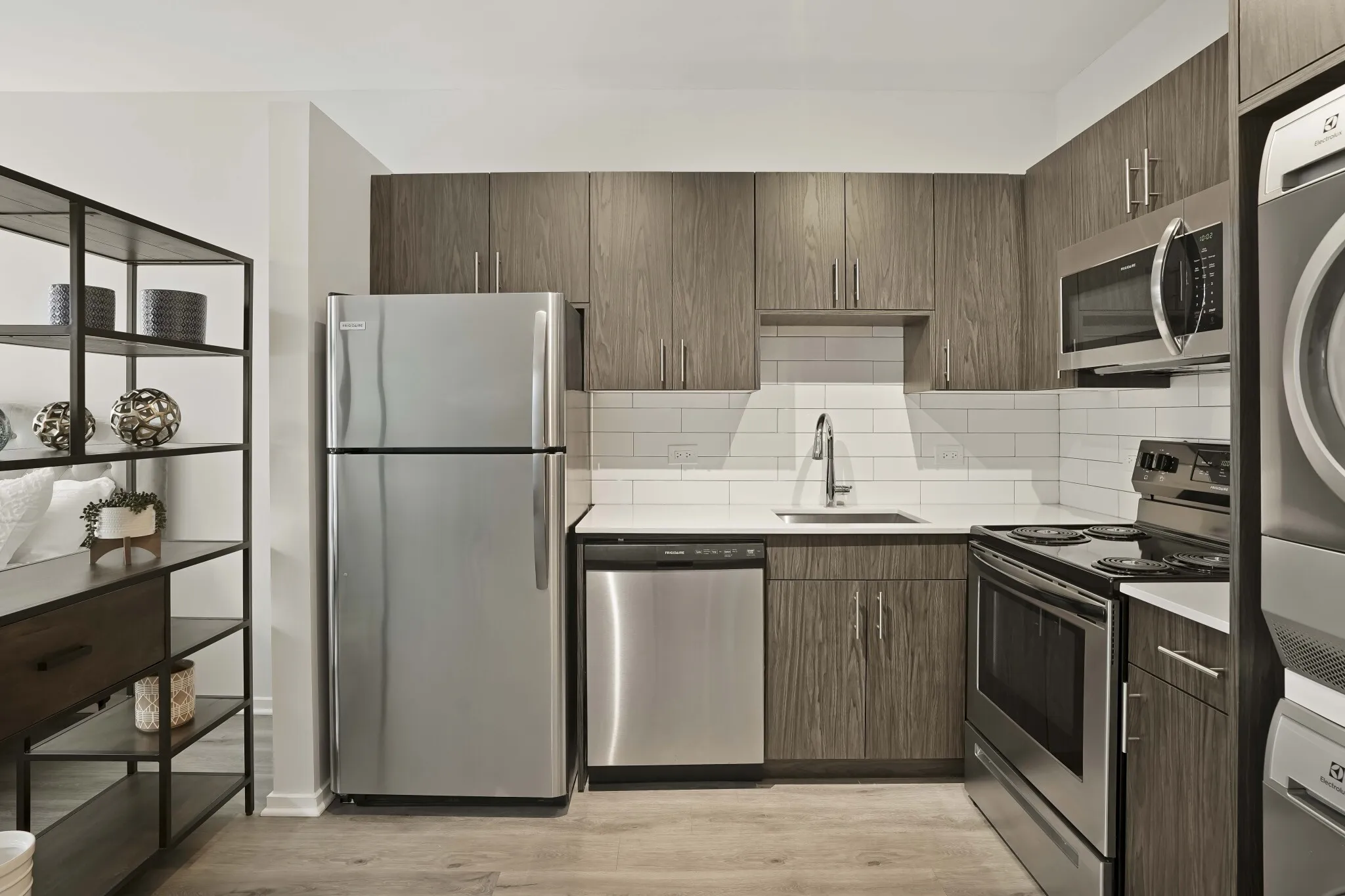 182 W Lake St, ,  60601, USA 60601-unit#STUDIO-Chicago-IL