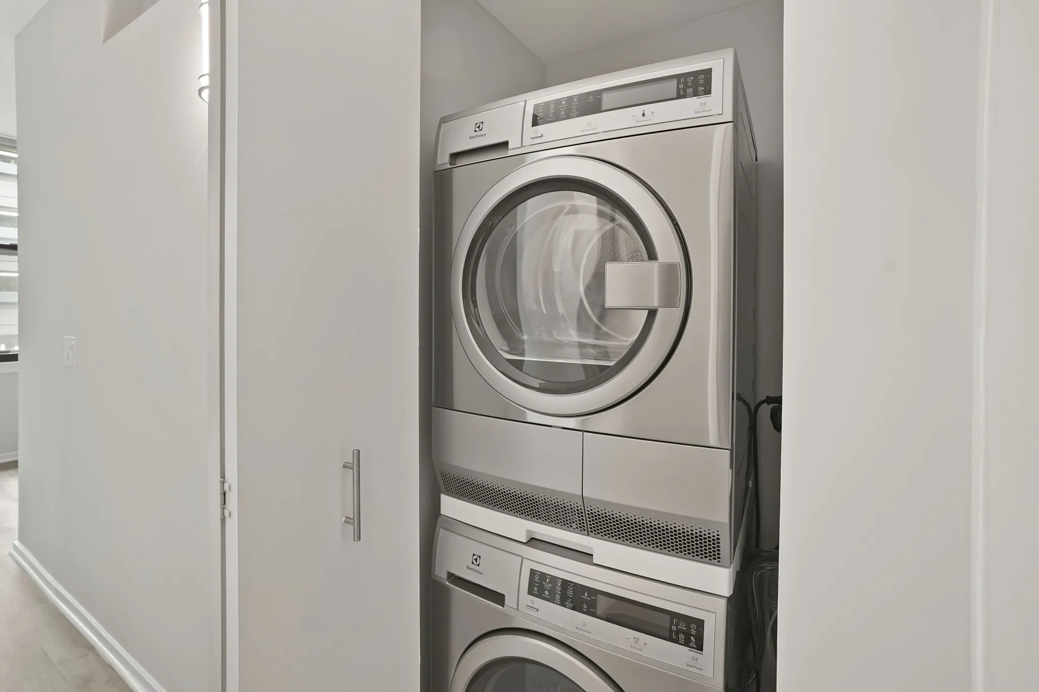 182 W Lake St, ,  60601, USA 60601-unit#3/2-Chicago-IL