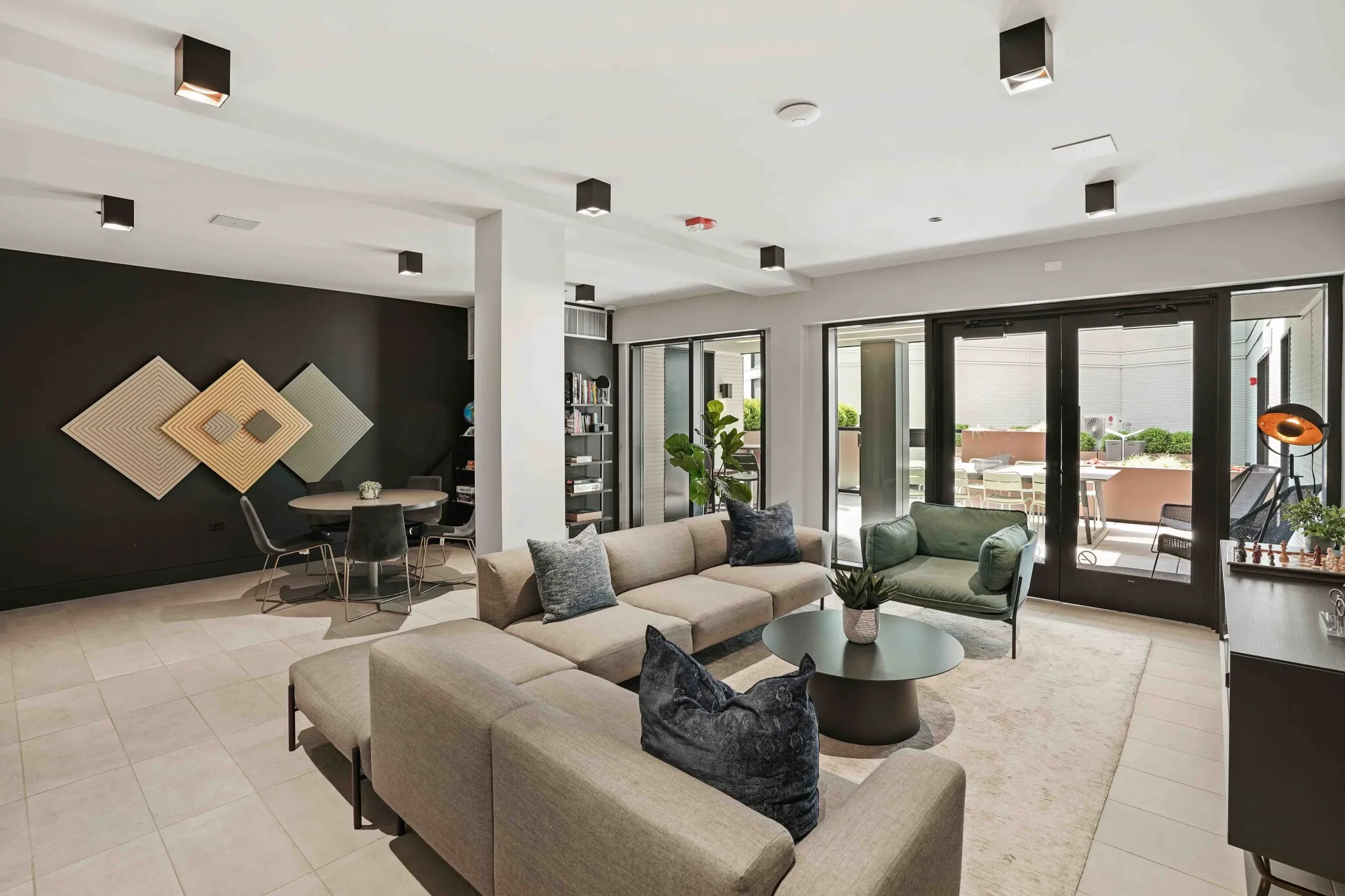 2155 N Elston Ave, , 60614, USA 60614-unit#3/2-Chicago-IL